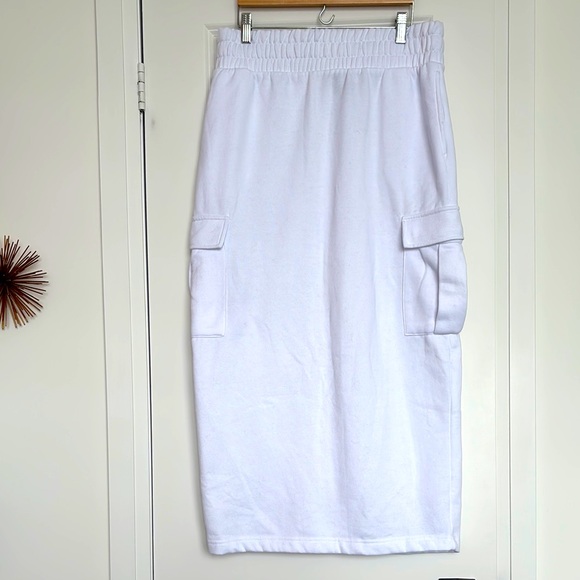 NEW Forever 21 White Midi Pencil Sweat Skirt M/L - Picture 3 of 9
